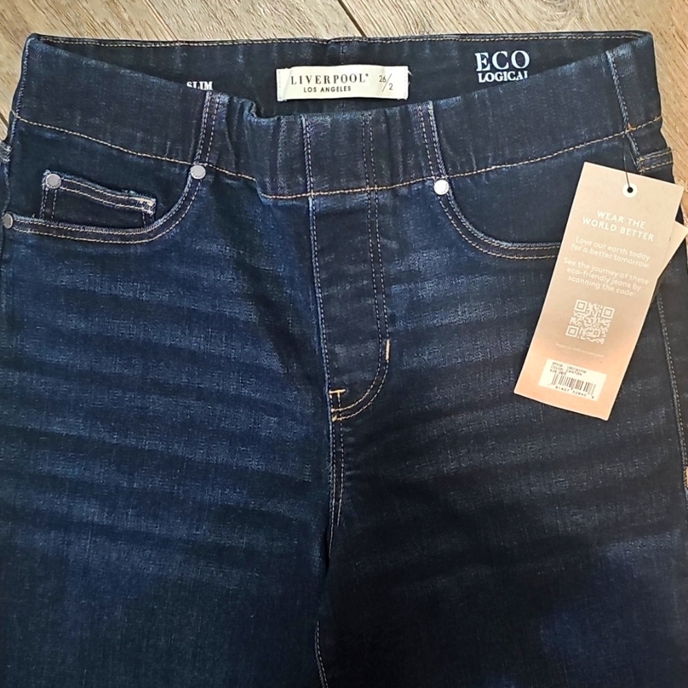 Liverpool Classic Blue Straight Leg Jeans with High Waist